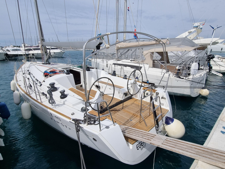 Photo #1 - First 45 (Egeria) en ACI Marina Šimuni - 19856