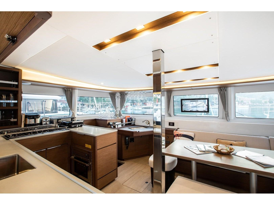 Interior image - 1