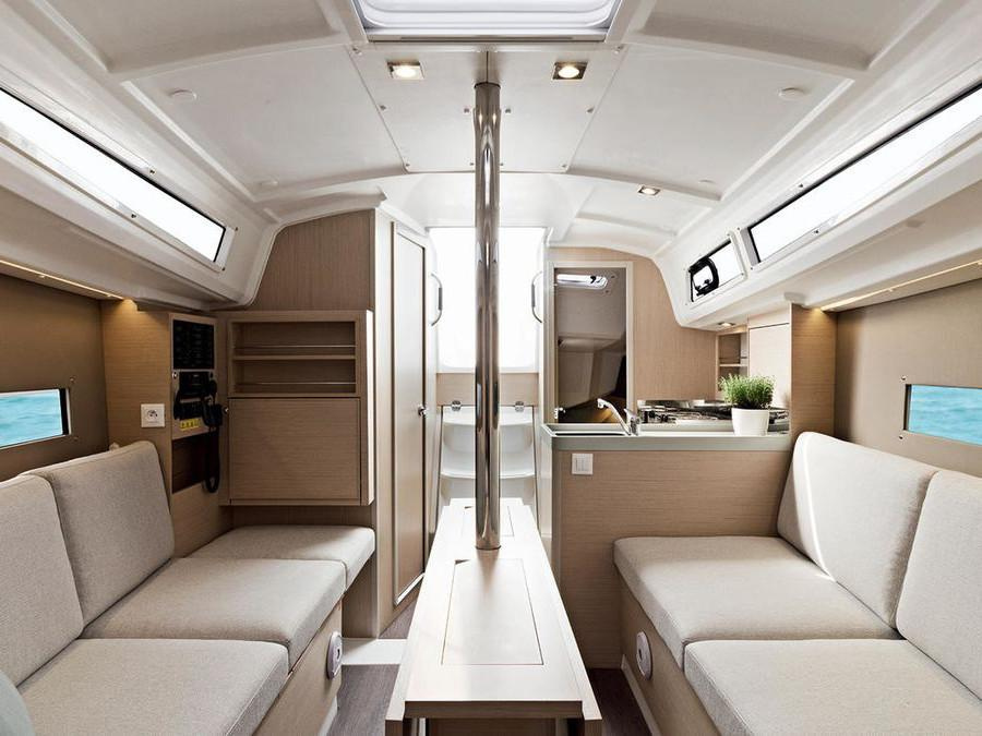 Interior image - 2