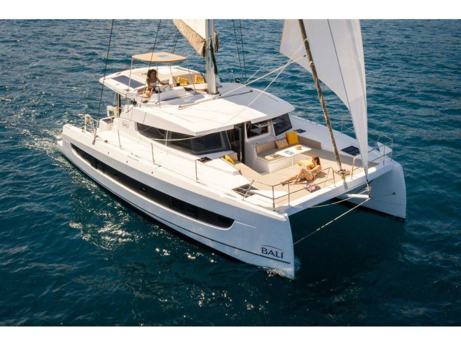 Photo #1 - Bali 4.2 (Sahar) in Marina - 20485