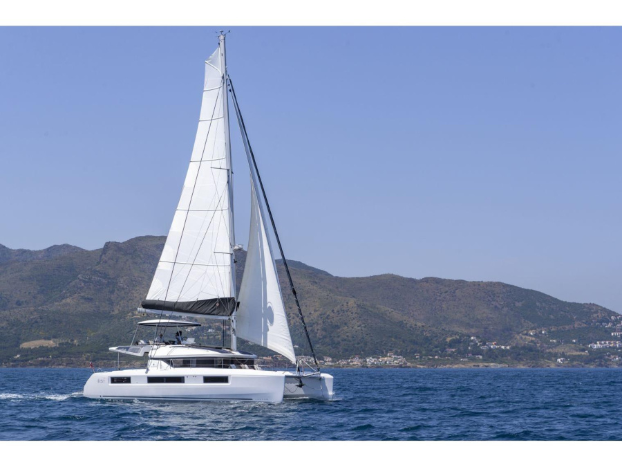 Photo #1 - Lagoon 51 (MINOTAVROS) in Alimos Marina - 20044
