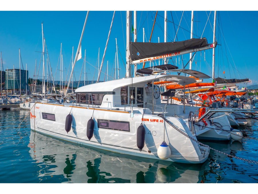 Photo #1 - Lagoon 40 (OSPREY) in ACI Marina - 9197