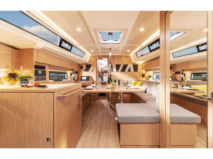 Interior image - 2
