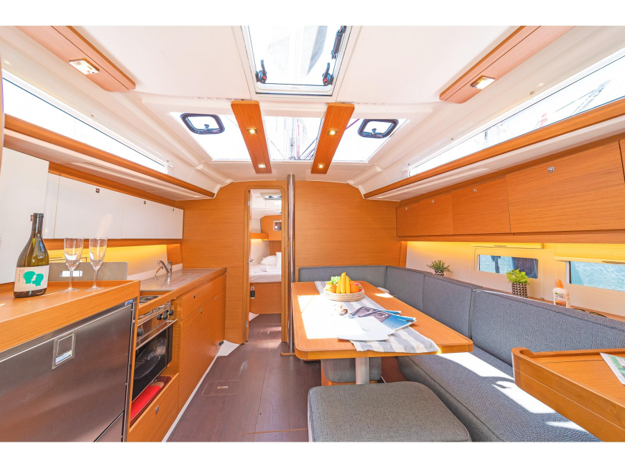 Interior image - 1
