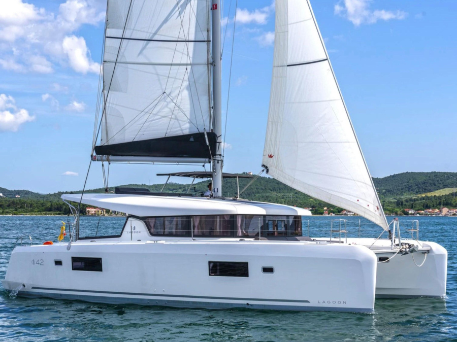 Photo #1 - Lagoon 42 (Stella) in Marina di - 20329