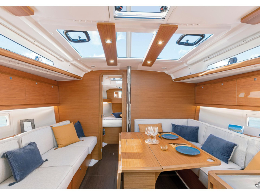 Interior image - 1