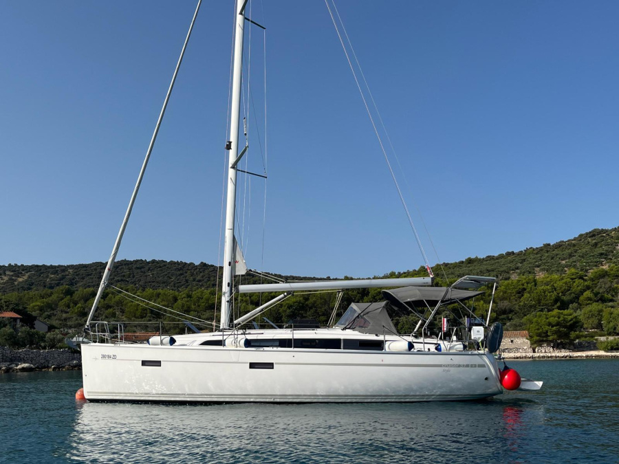 Photo #1 - Bavaria Cruiser 37 Style (FORTUNATA) in Marina - 18356