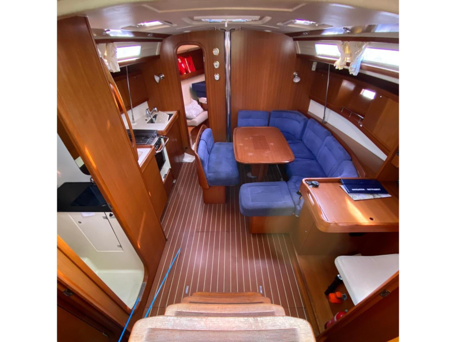 Interior image - 1