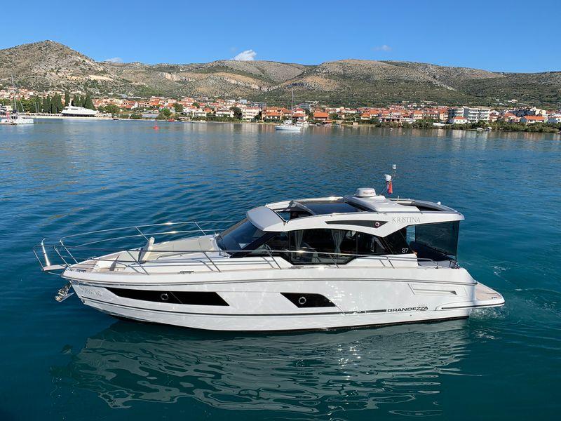 Photo #1 - Grandezza 37 CA (KRISTINA) in SCT Marina - 12638