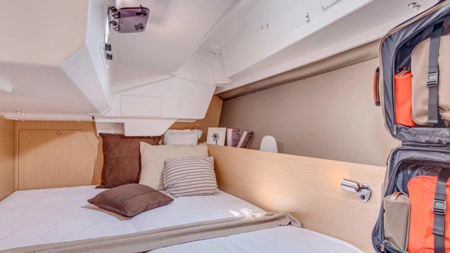 Sun Odyssey 389 - 1