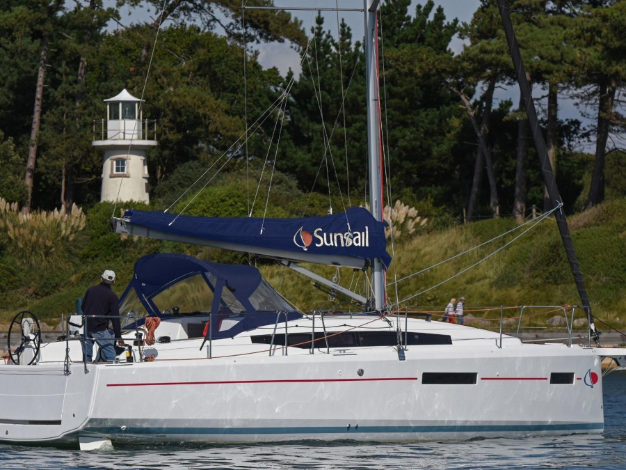 Photo #1 - Sun Odyssey 380 (Sun Odyssey 380) en D-Marin Marina Lefkas - 19402