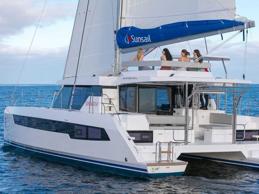 Photo #1 - Sunsail 424 (Sunsail 424) in Wickhams Cay II Marina - 20541