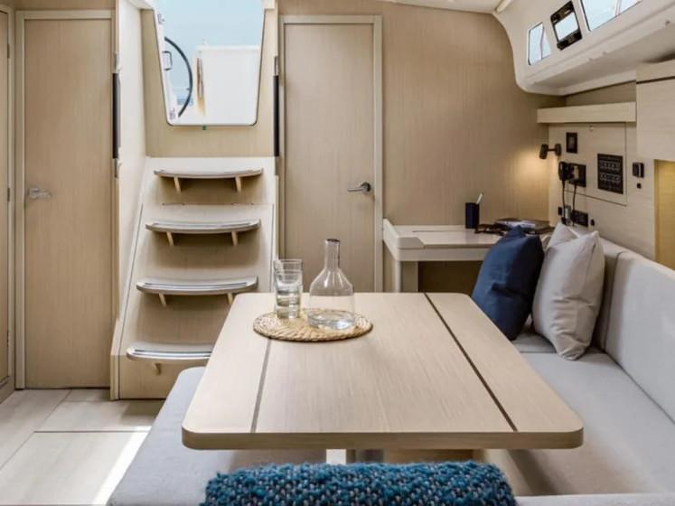 Interior image - 2