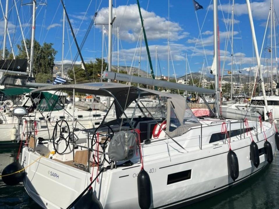 Photo #1 - Oceanis 40.1 (Saiph  (Electric Heads, Inverter)) en Alimos Marina - 12617