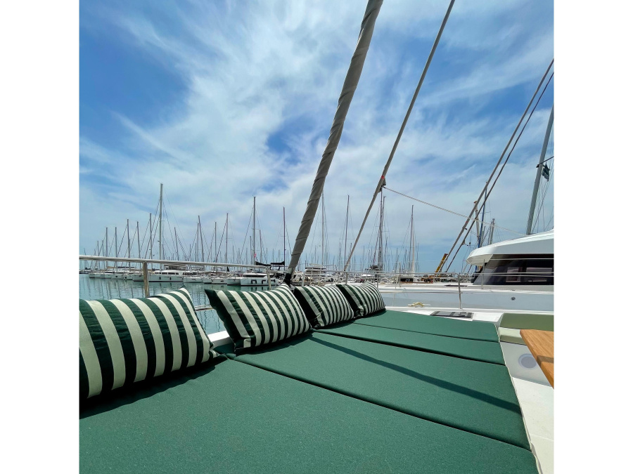 Photo #1 - Bali 4.6 (Romar VI) in Alimos Marina - 22150