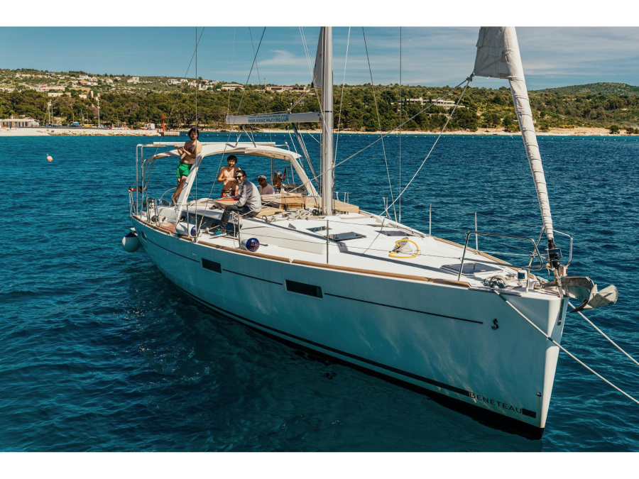 Photo #1 - Oceanis 45 (DIANA) in D-Marin Marina Mandalina - 24850