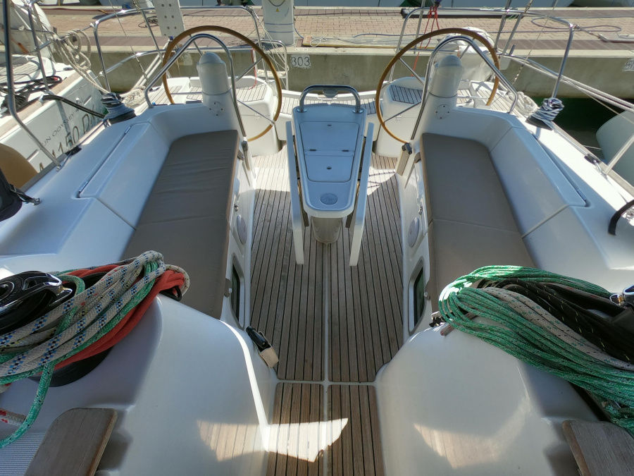 Photo #1 - Sun Odyssey 39i (Cabiria) in Marina di - 12447