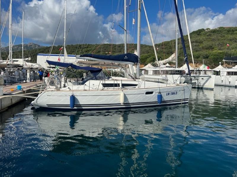 Photo #1 - Sun Odyssey 36i performance (Bliksem) in Marina di - 12446