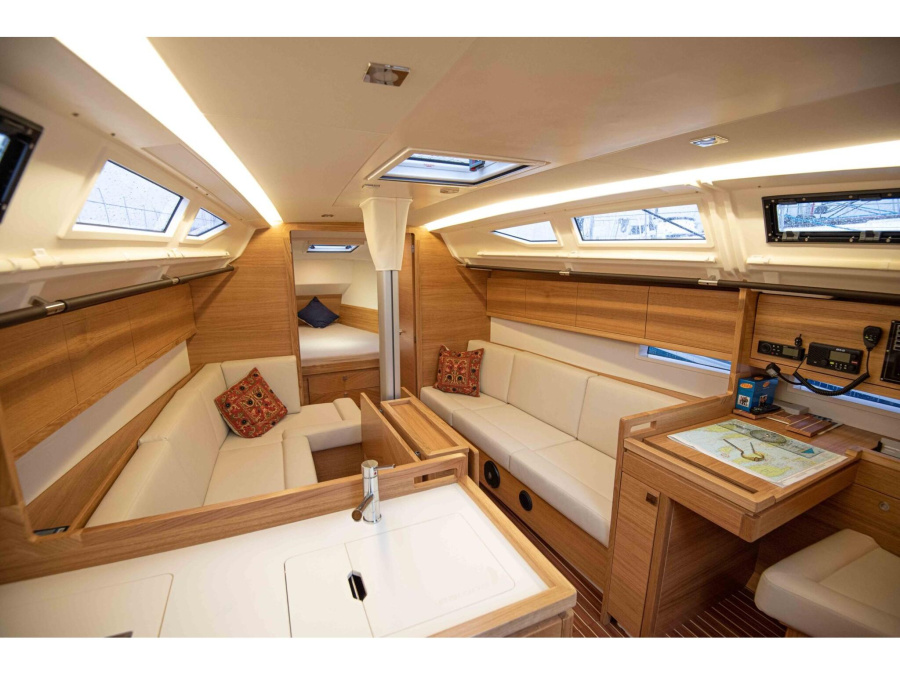 Interior image - 2