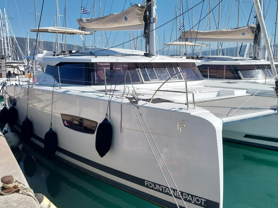 Photo #1 - Astréa 42 (Bellmar) in Main Port - 21322