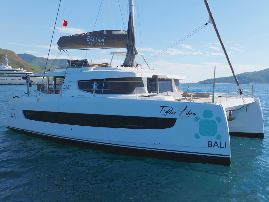 Photo #1 - Bali 4.4 (Libra) in Albatros Marina - 18415