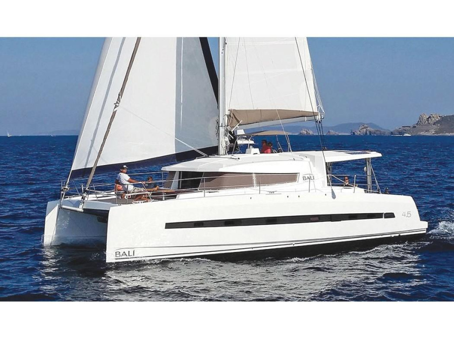 Photo #1 - Bali 4.5 (LeAndra) in Marti Marina - 21402