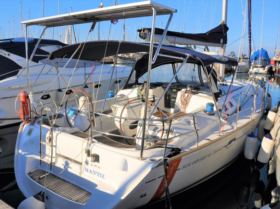 Photo #1 - Sun Odyssey 43 (Mantiz) en Marina - 21412