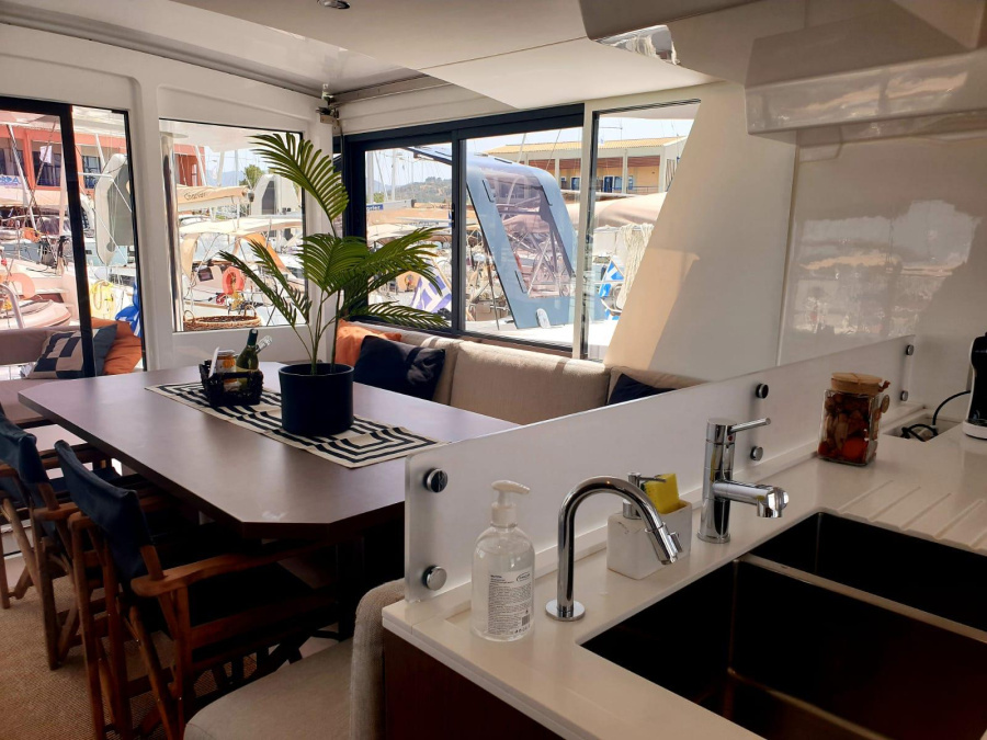 Interior image - 2