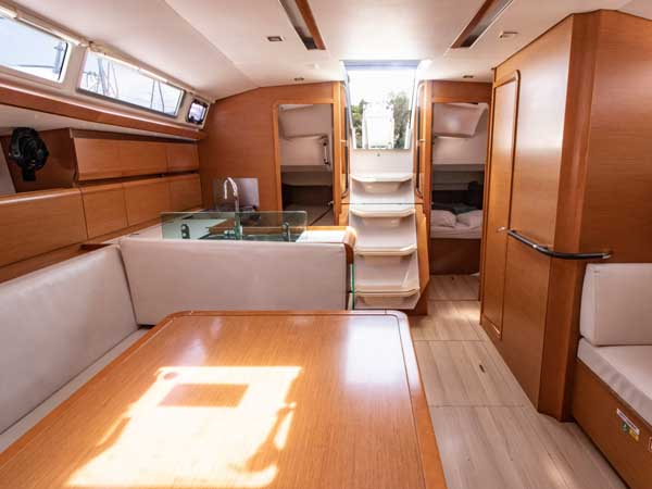 Interior image - 2