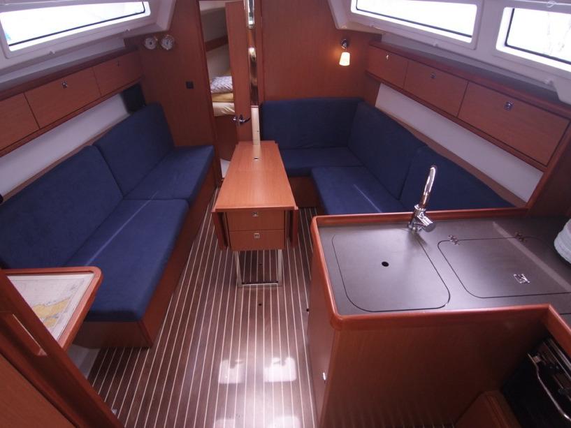 Interior image - 1