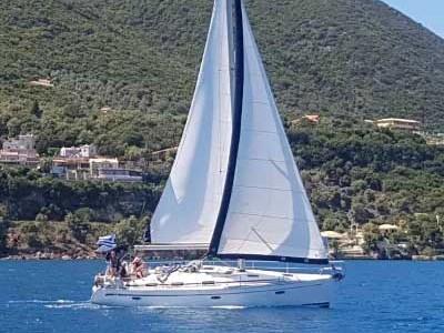 Photo #1 - Bavaria 37 (Alexandros 3) en Nikiana Marina - 13381