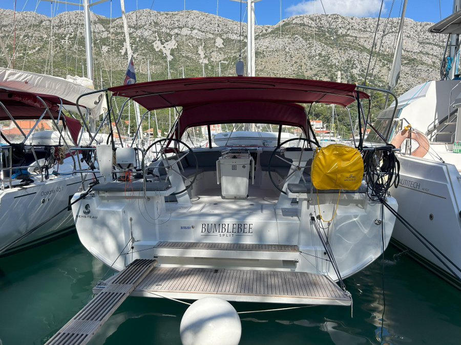 Photo #1 - Oceanis 46.1 - 5 cab (BUMBLEBEE) in ACI Marina - 19249