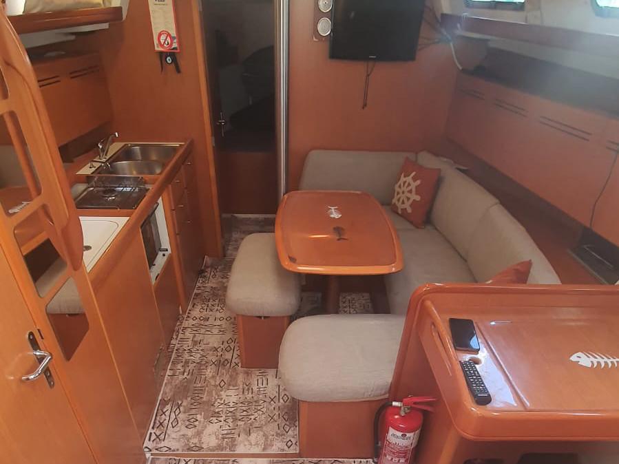 Interior image - 1