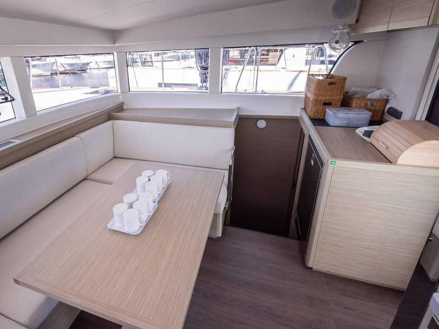 Interior image - 1