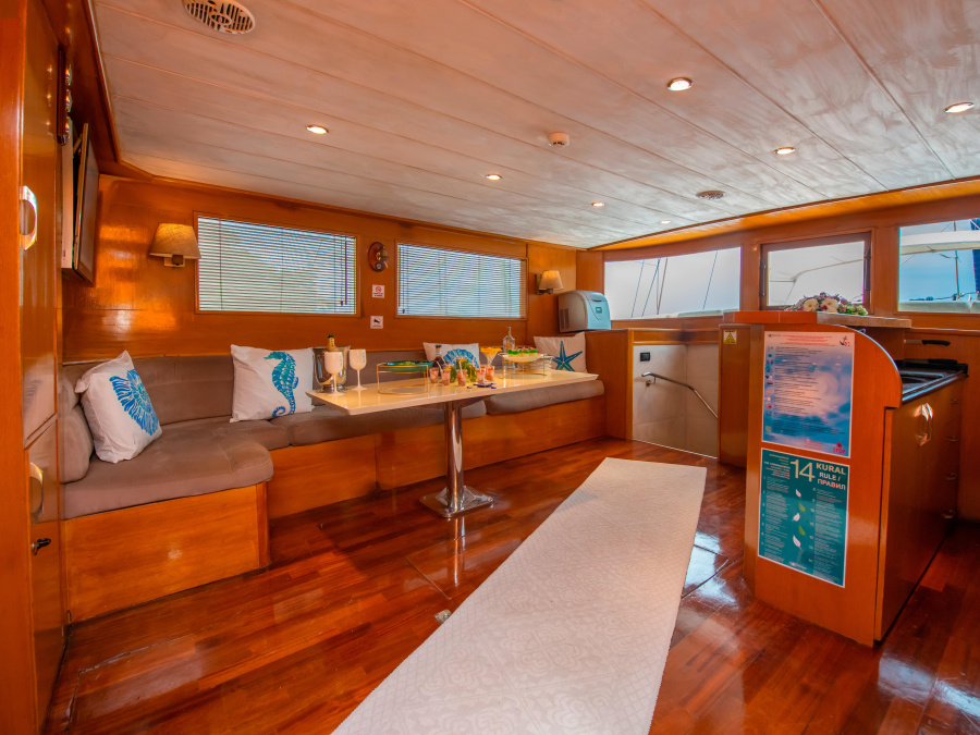 Interior image - 2