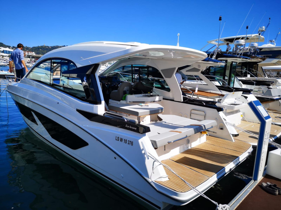 Photo #1 - Gran Turismo 32 (Speed) in Tehnomont Marina Veruda - 24681