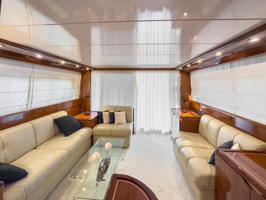 Interior image - 1