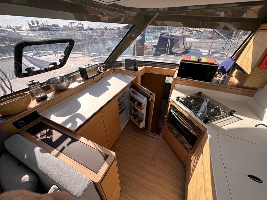 Interior image - 1