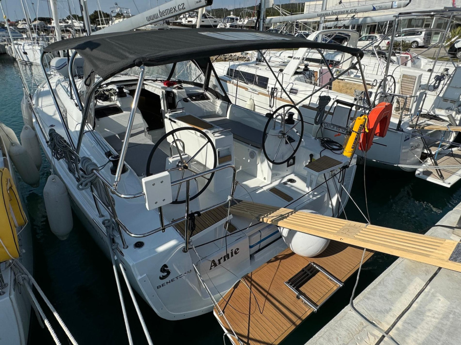 Photo #1 - Oceanis 34.1 (Arnie) en D-Marin Dalmacija Marina - 20815