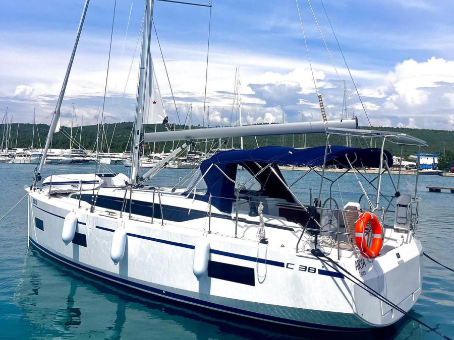 Photo #1 - Bavaria C 38 (ARYA) in D-Marin Dalmacija Marina - 18188