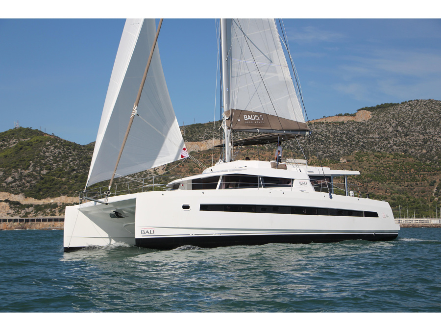 Photo #1 - Bali 5.4. (ONLY ONE LIFE) en Port d'Aiguadolç - 21367