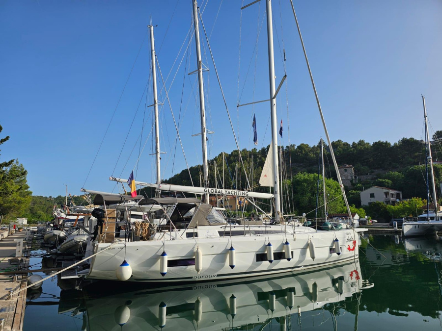 Photo #1 - Dufour 470 (Amalia) in ACI Marina - 22294