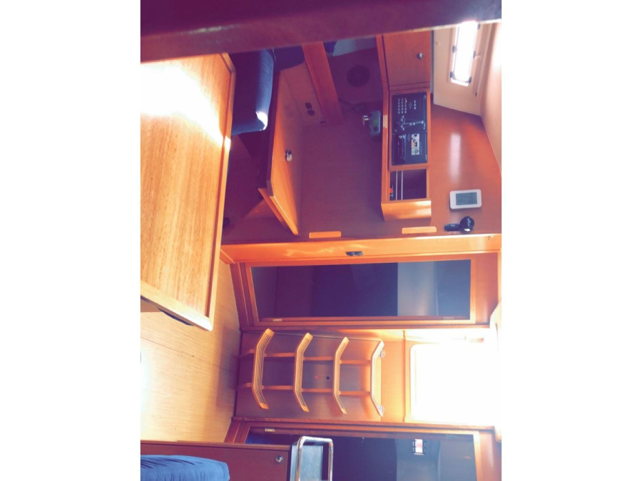 Interior image - 1