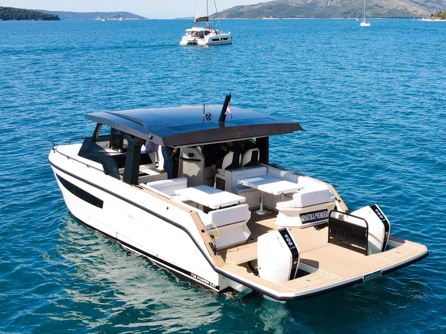 Photo #1 - Tesoro T 38 (LASTOVO) in Marina Baotić - 21054