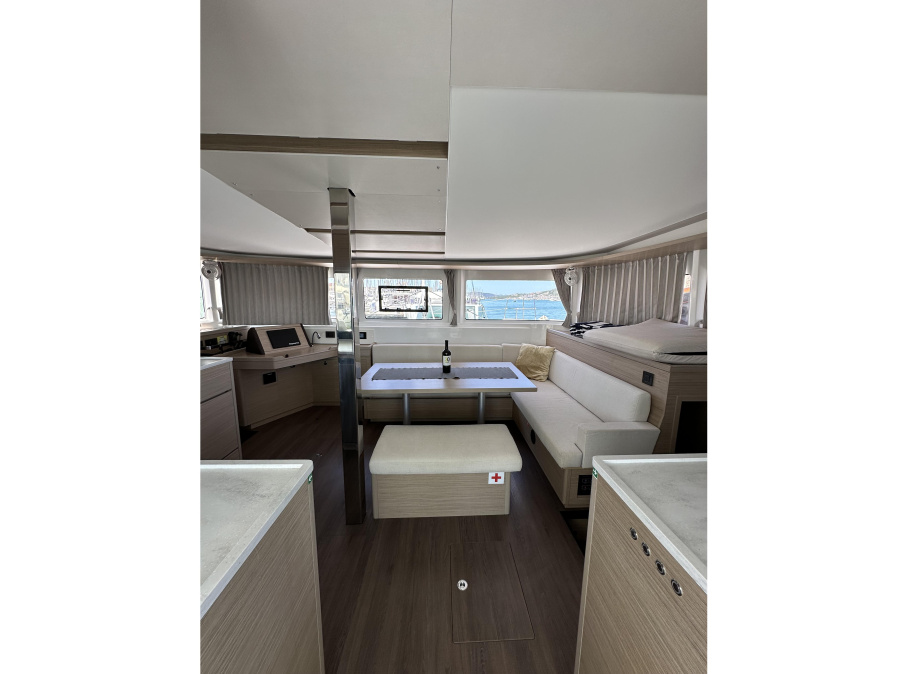 Interior image - 2