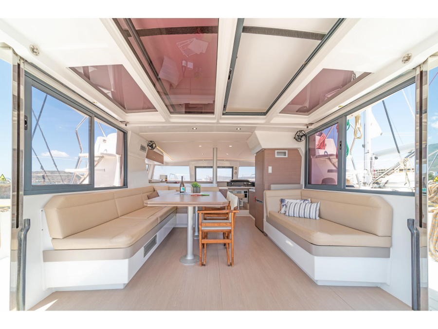 Interior image - 1