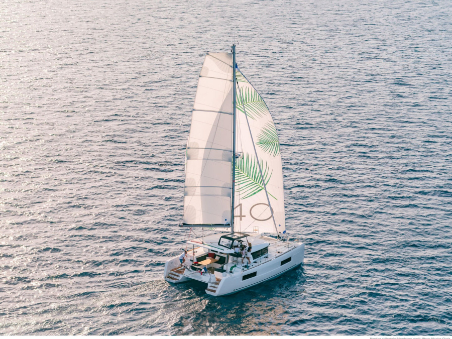 Photo #1 - Lagoon 40 (TWILIGHT) en SCT Marina - 22503
