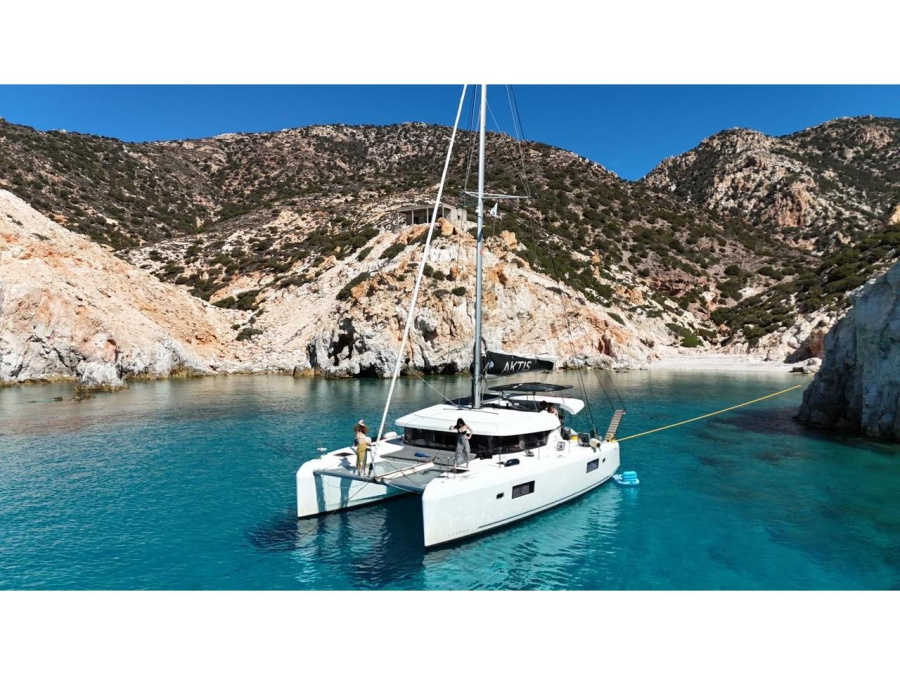 Photo #1 - Lagoon 42 (AKTIS (air condition, generator, watermaker)) in Alimos Marina - 12573