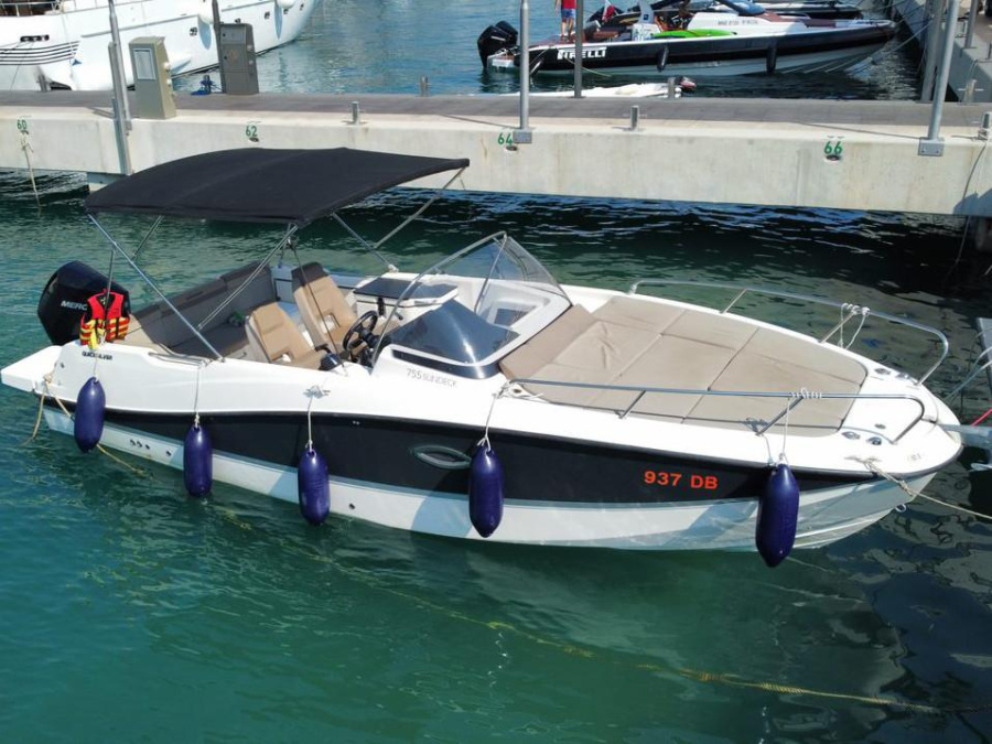 Photo #1 - Quicksilver Activ 755 Sundeck (Quicksilver 755) in Marina Frapa - 22698