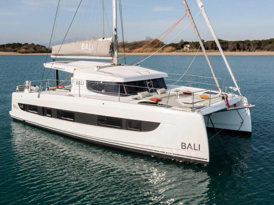 Photo #1 - Bali Catsmart (Violante) en Marina di - 22754